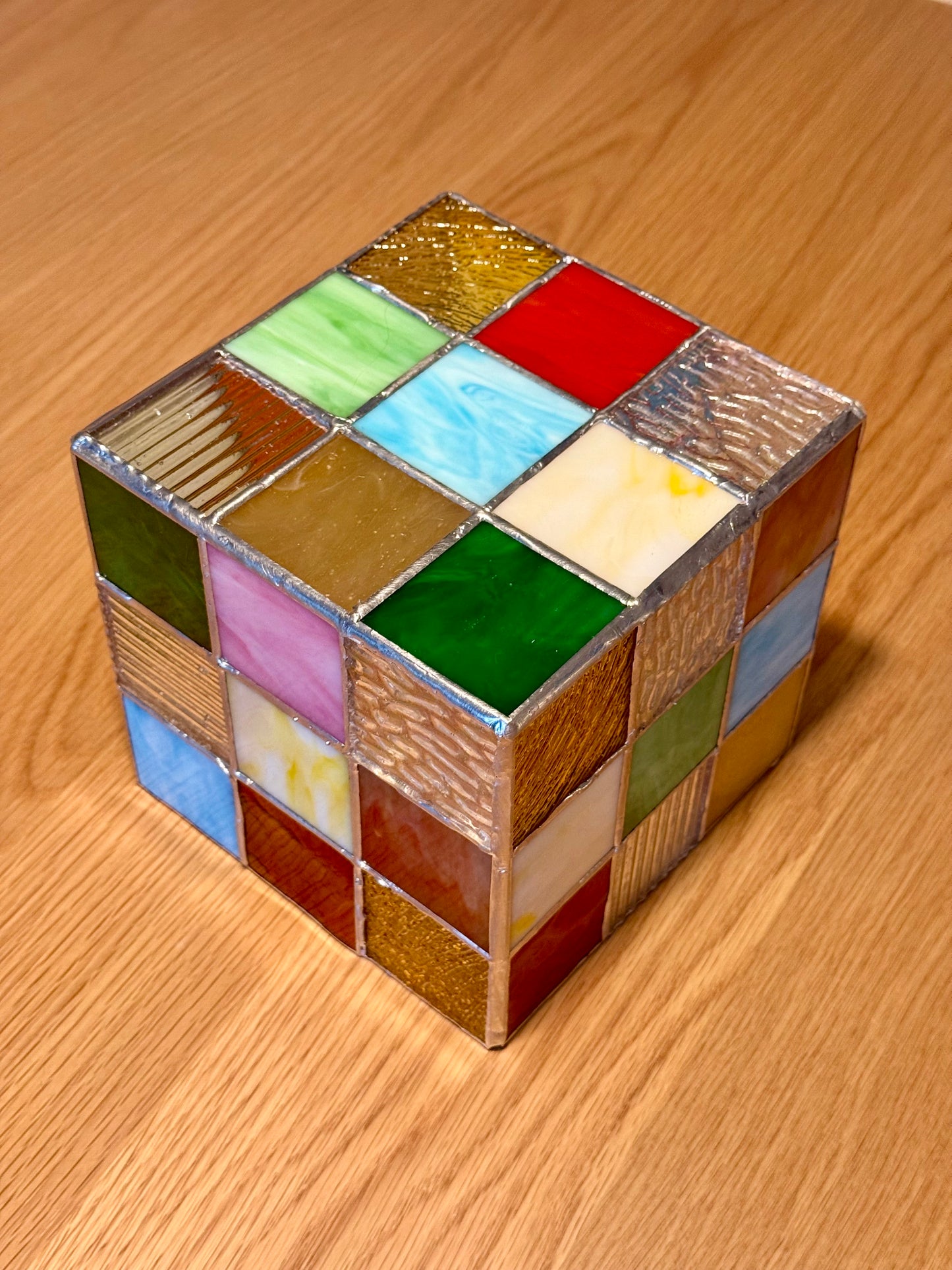 Stained Glass Cube Lamp v6