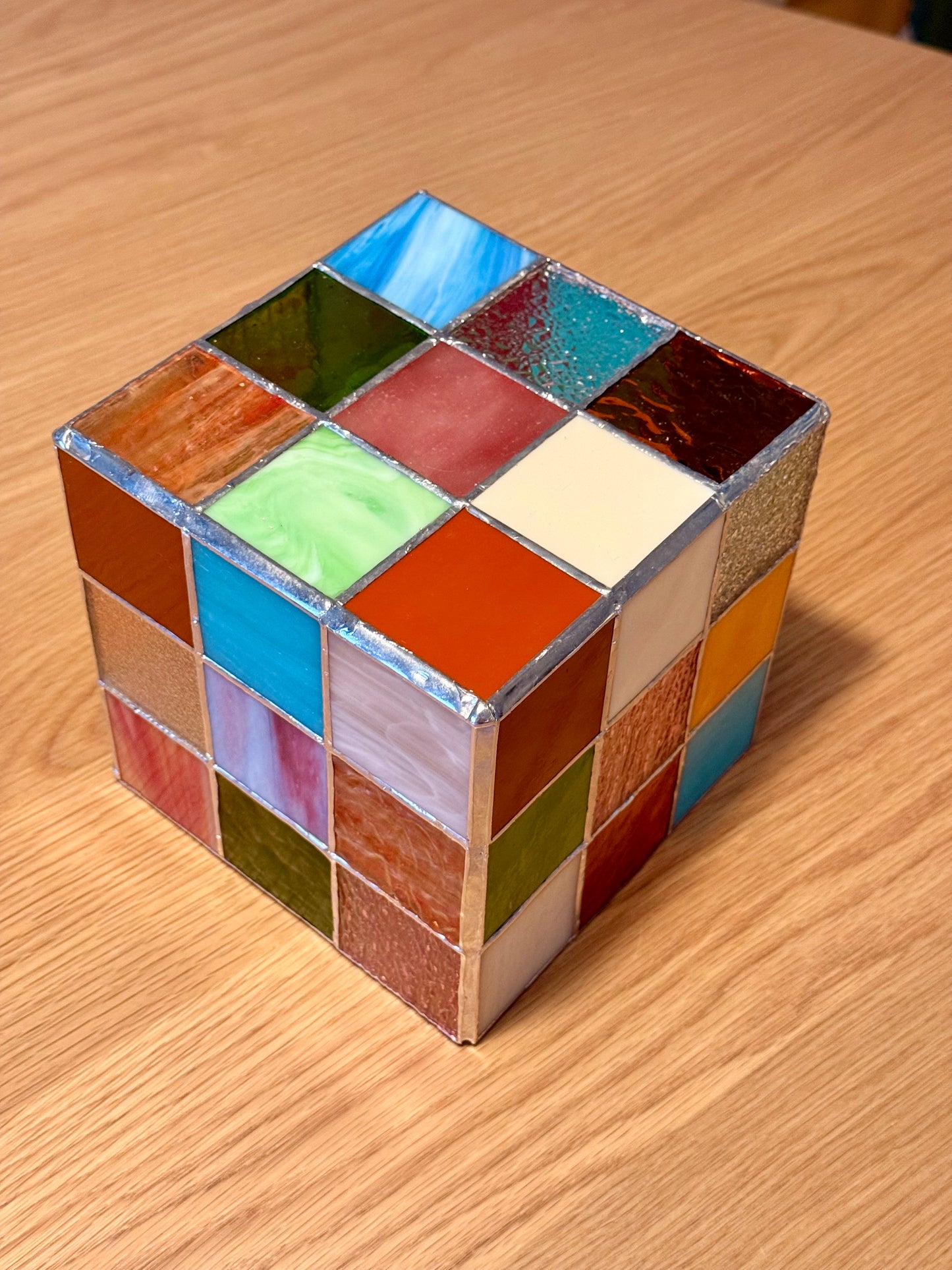 Stained Glass Cube Lamp v5